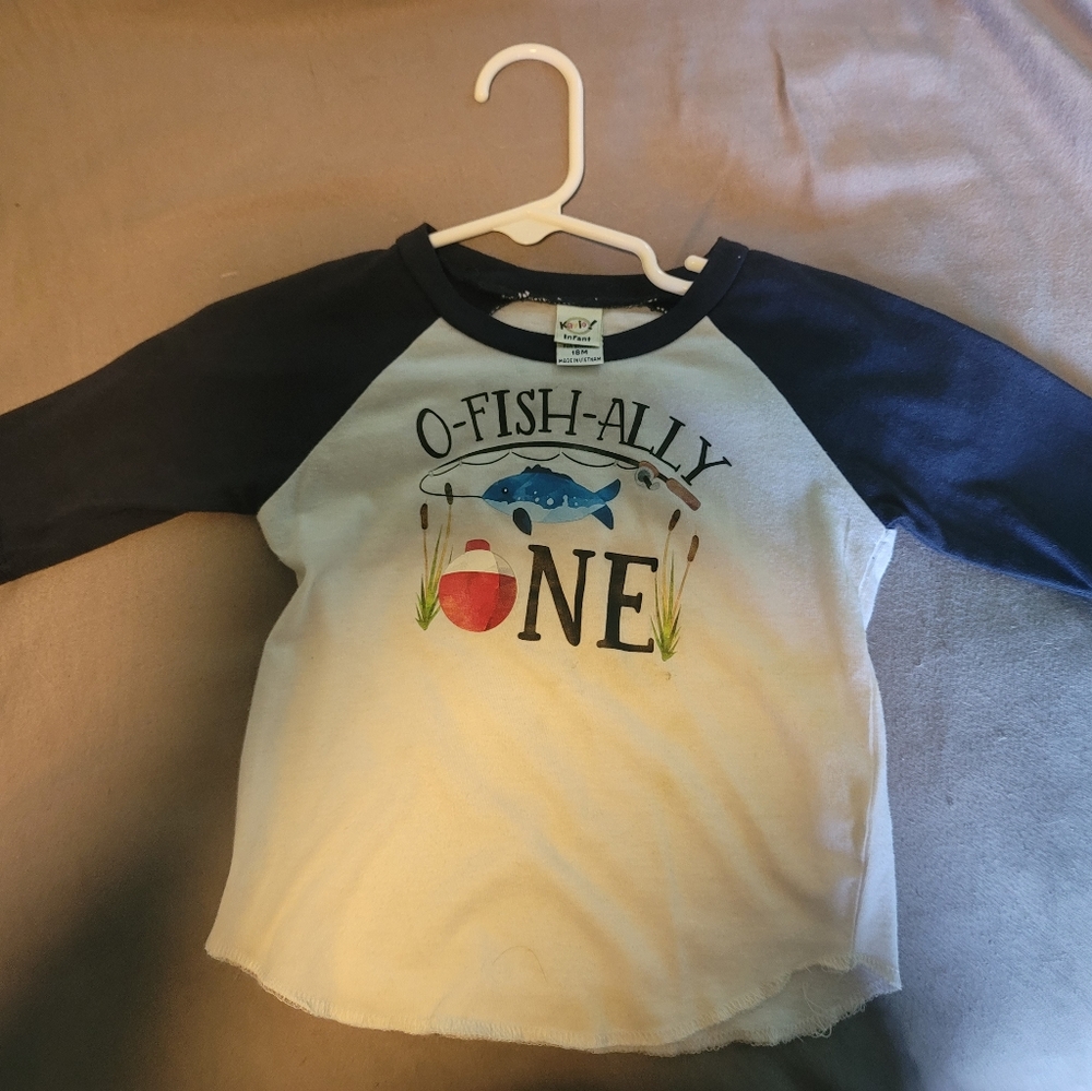 Ofishally one 18 month shirt and 7x5 back drop